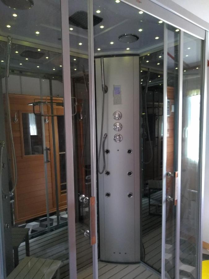 Le Haut Village Chambre D'Hotes Mobi-Loft Cosy Sauna ,Douche ,Chromotherapie Arrest Eksteriør bilde
