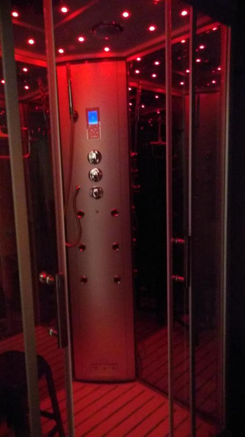 Le Haut Village Chambre D'Hotes Mobi-Loft Cosy Sauna ,Douche ,Chromotherapie Arrest Eksteriør bilde