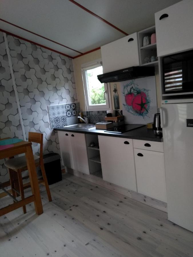 Le Haut Village Chambre D'Hotes Mobi-Loft Cosy Sauna ,Douche ,Chromotherapie Arrest Eksteriør bilde