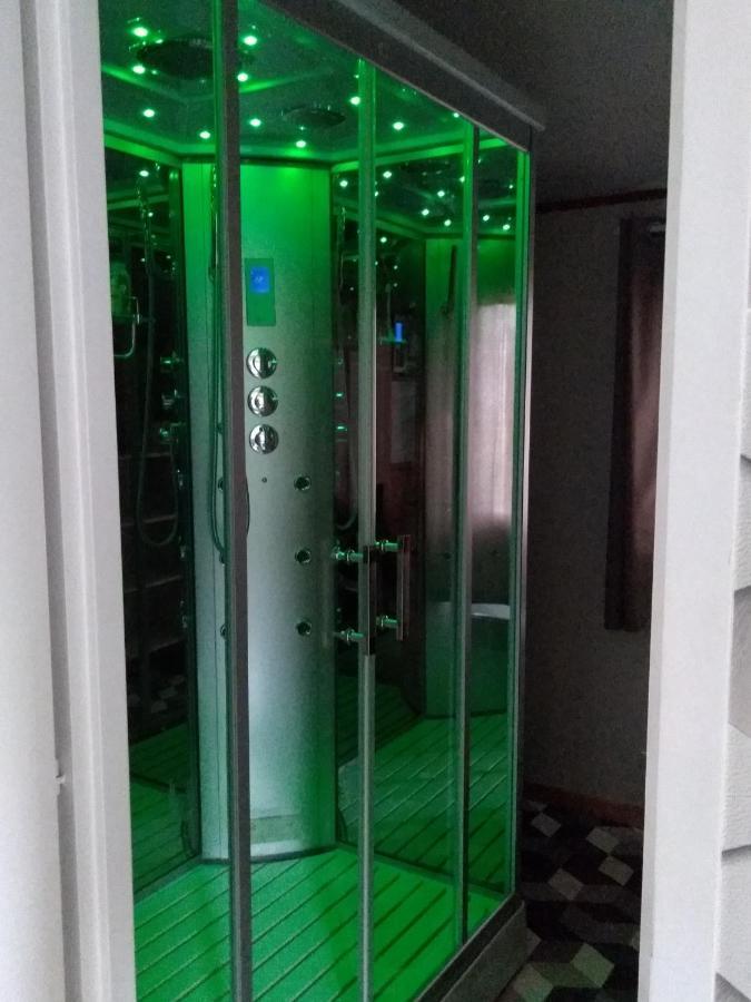 Le Haut Village Chambre D'Hotes Mobi-Loft Cosy Sauna ,Douche ,Chromotherapie Arrest Eksteriør bilde
